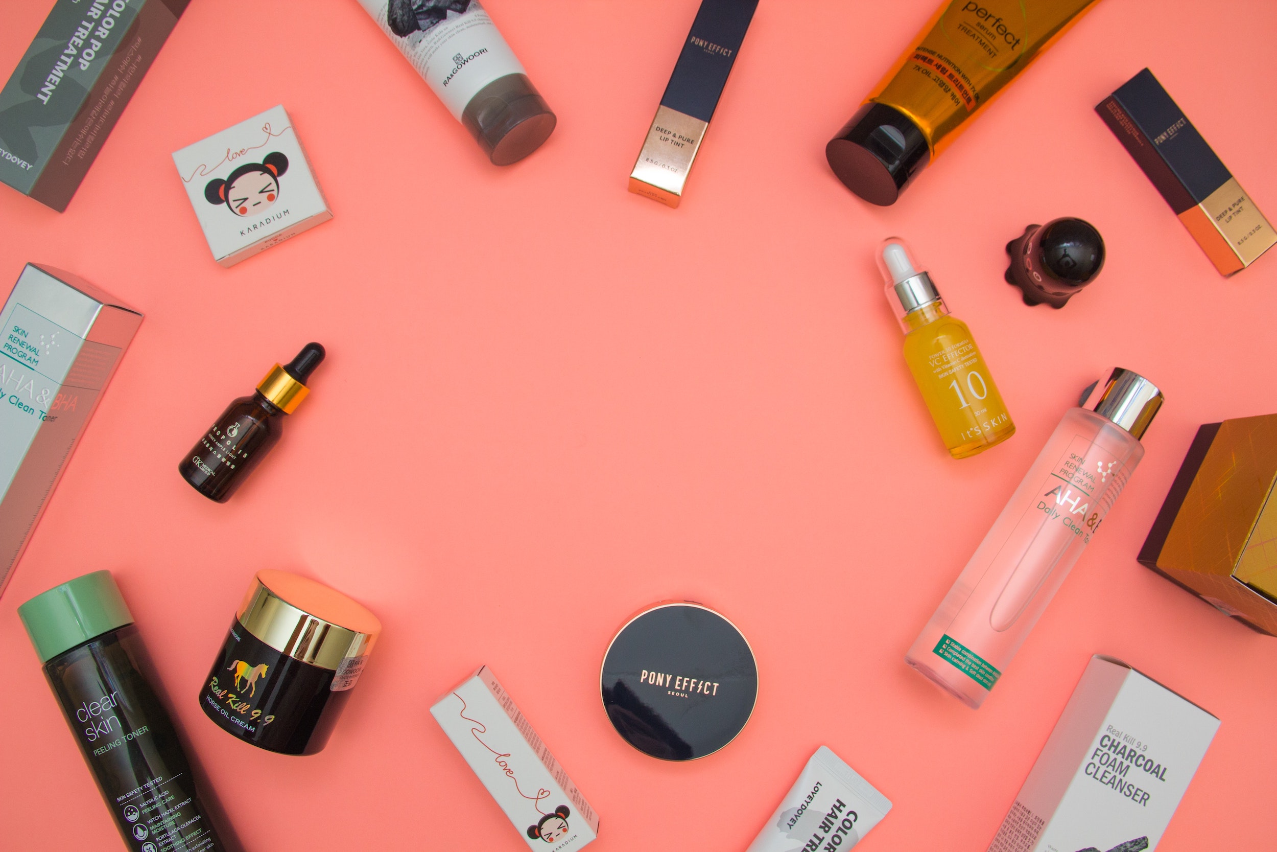 Blogger's guide to seasonal gift guides [+ 20 ideas to steal]